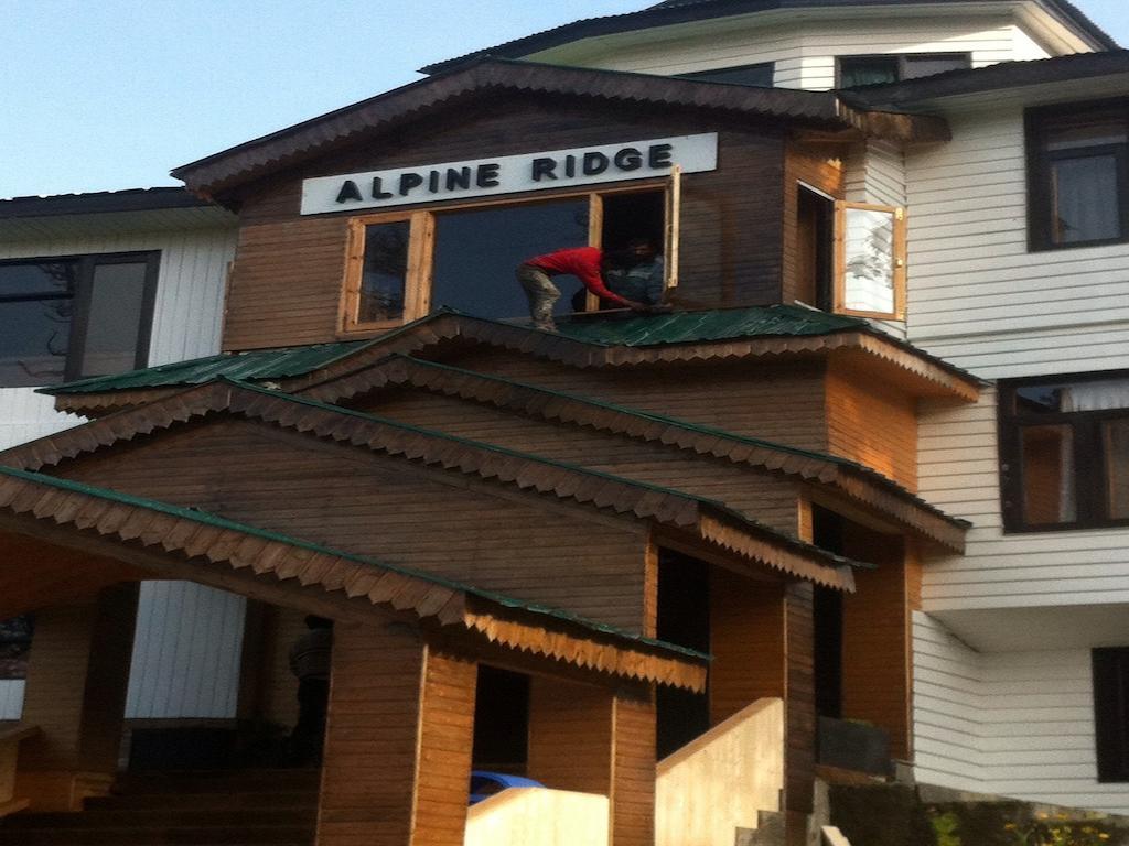 Hotel Alpine Ridge Gulmarg Exterior photo