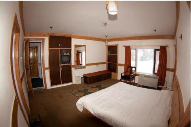 Hotel Alpine Ridge Gulmarg Room photo